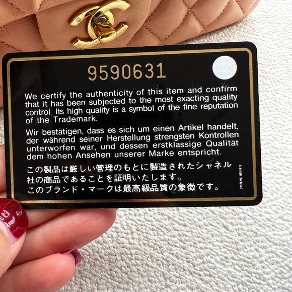 Chanel Peach Beige Lambskin Medium Classic Double Flap 24k gold HW - Picture 14 of 16